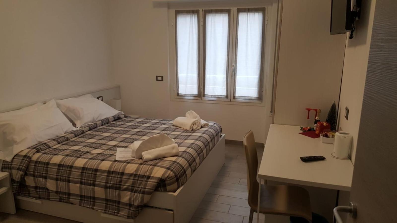 Albergo Aduepassi & Servizio Bike Shuttle Finale Ligure Exterior foto